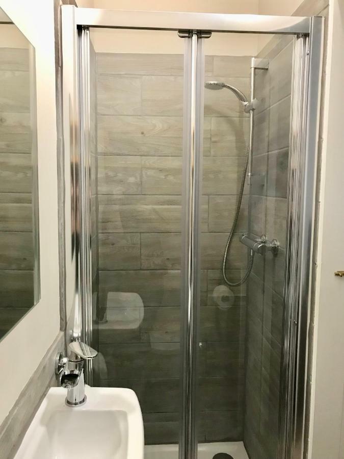 Self-Contained Studio City Centre Location インヴァネス エクステリア 写真